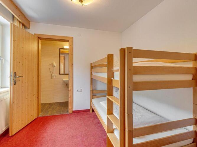 Apartment In Fuegen With A Shared Wellness 外观 照片